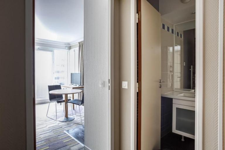 Guestready - Studio Cosy Pres Du Metro Issy-les-Moulineaux Dış mekan fotoğraf