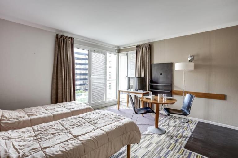 Guestready - Studio Cosy Pres Du Metro Issy-les-Moulineaux Dış mekan fotoğraf