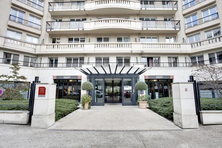 Guestready - Studio Cosy Pres Du Metro Issy-les-Moulineaux Dış mekan fotoğraf